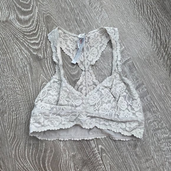 Free People Other - Intimately Free People Off White V Neck Racerback Bralette Lace Lined Sz S